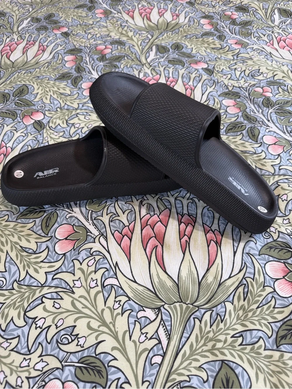 Air Balance Men's Black Slide Sandals. Size 10. EU40. NWOT.